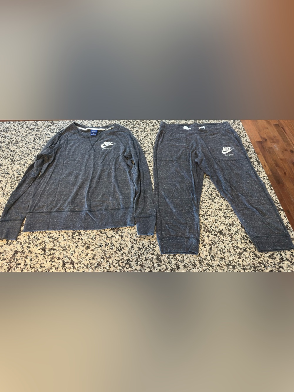 Nike Matching Capri/Cropped Set